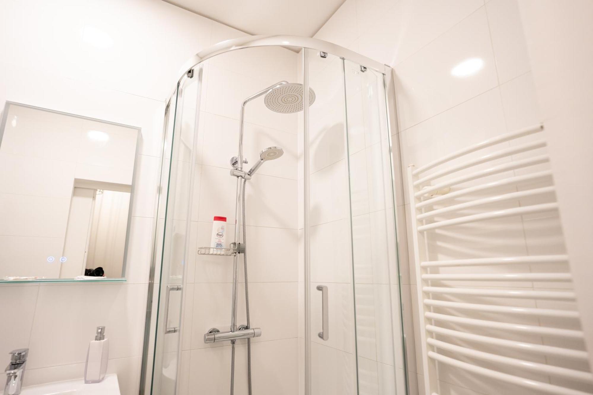 Js Design Apartment غراتس المظهر الخارجي الصورة